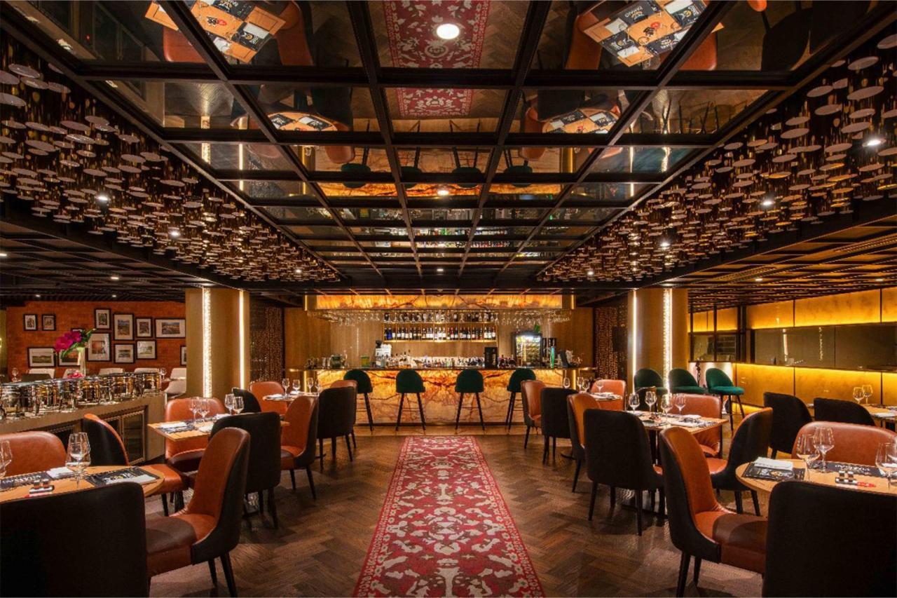 Vasa Hotel Сурабая Екстер'єр фото